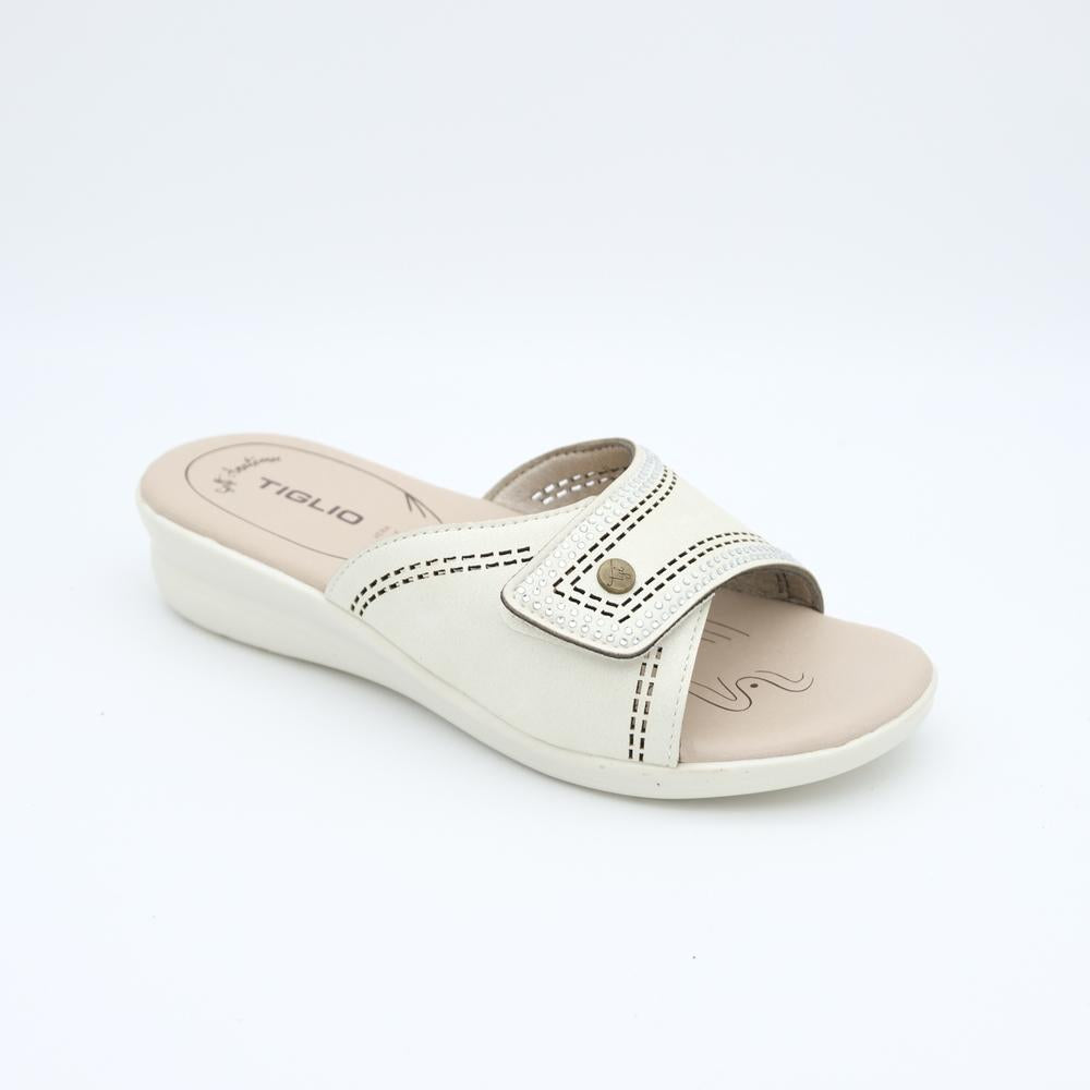 01615_100|51fe980d5dc4ae1f2161709f3b2dd7d7